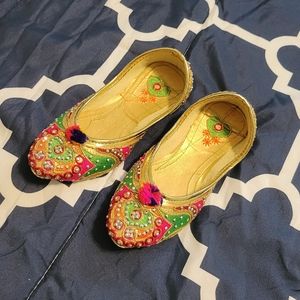 Indian shoes girl pink yellow green size 11
